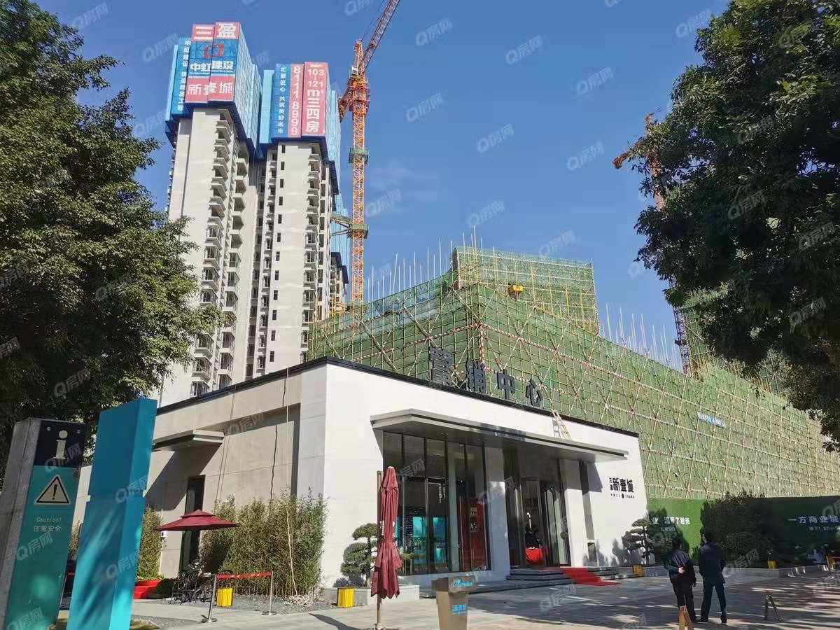 三盈新壹城，三盈廣場(chǎng)均價(jià)-24000元/平