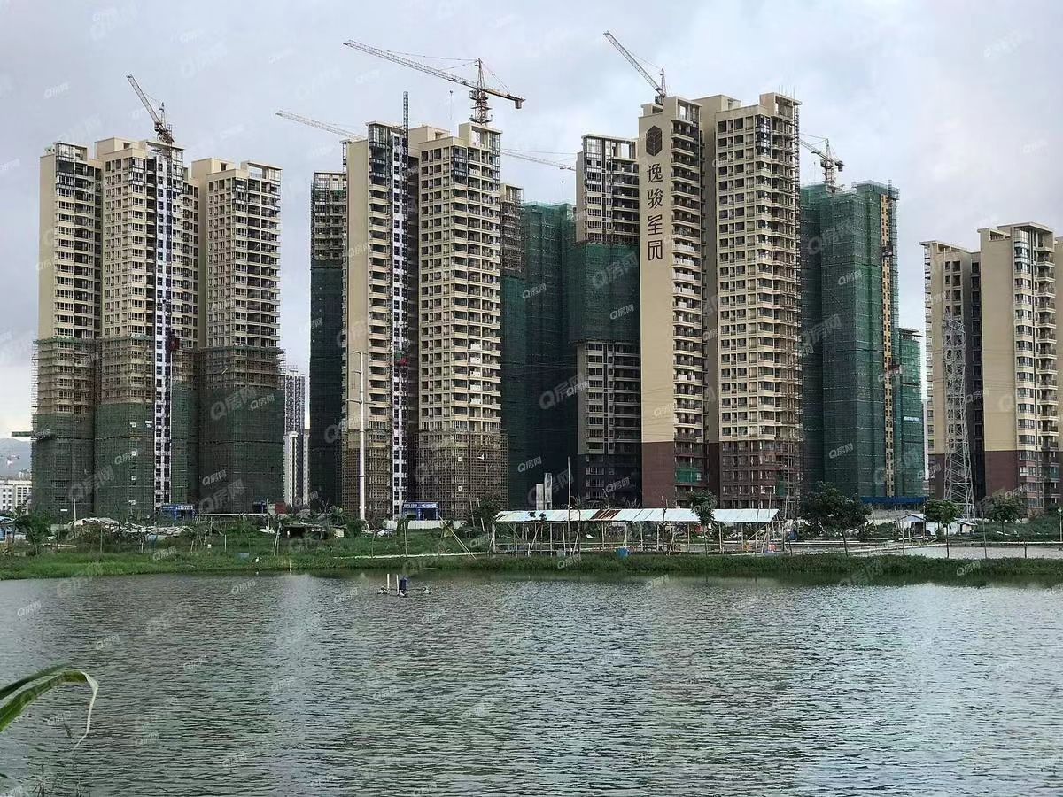 逸駿星園，星光明月花園均價16000元/平