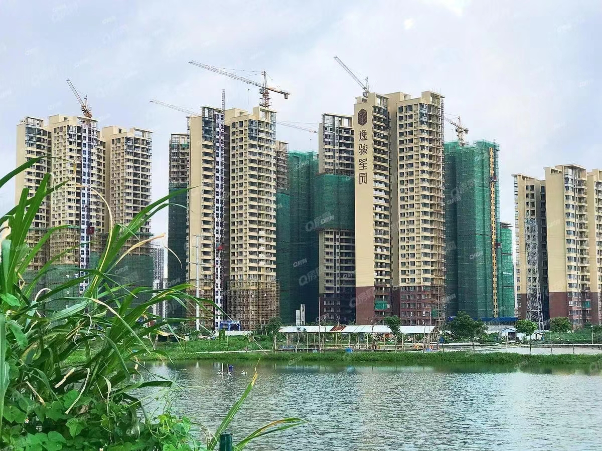 逸駿星園，星光明月花園均價16000元/平