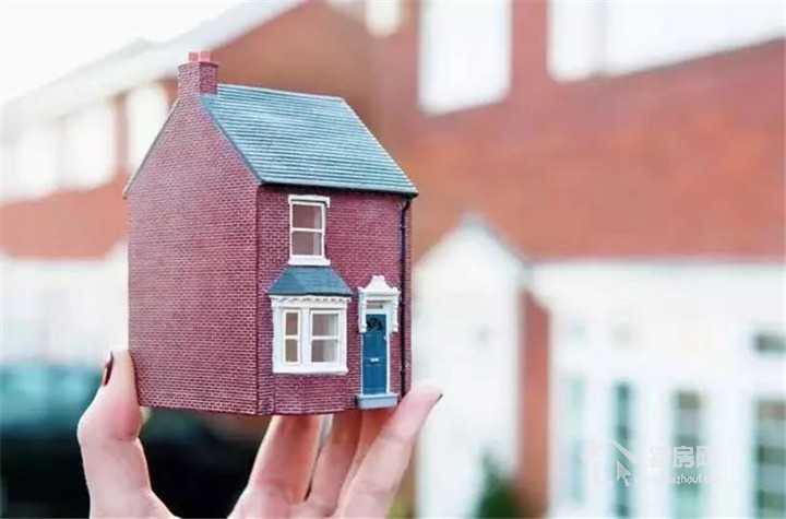 很多業主也是沖著小學買的房子