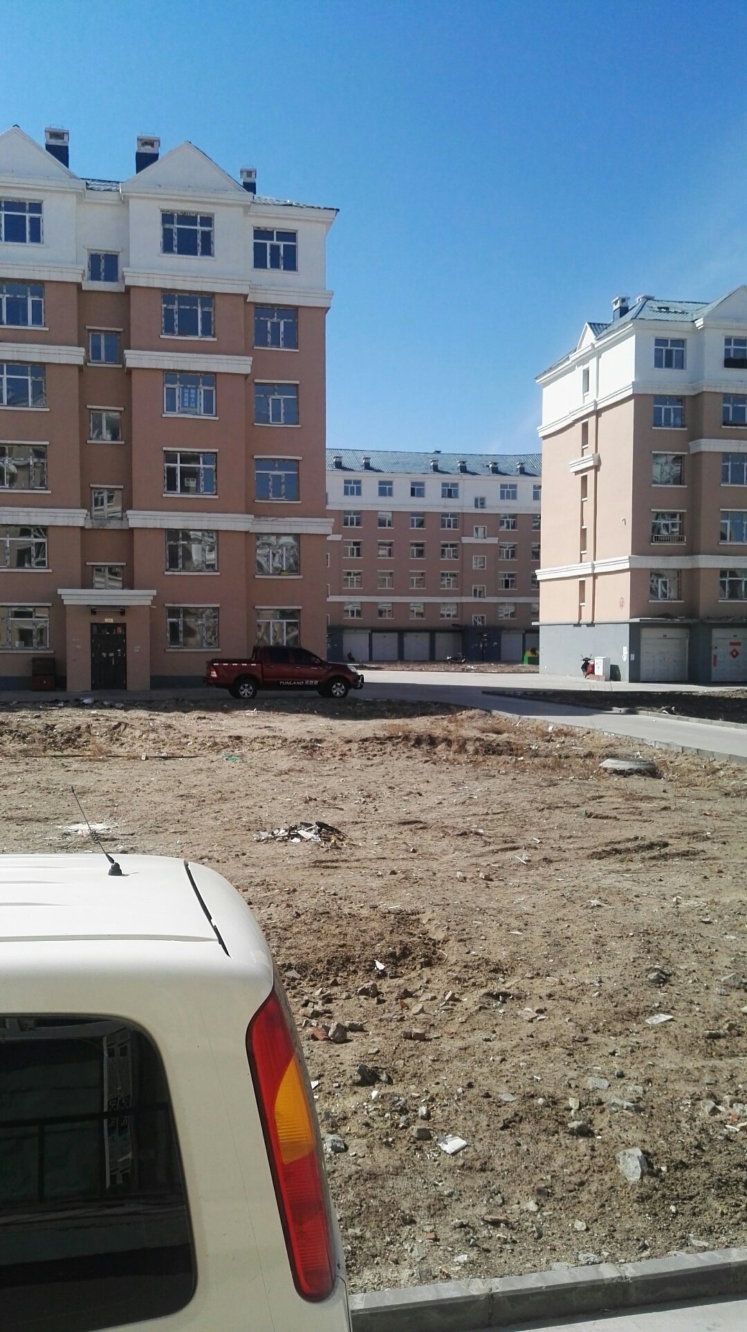 成吉思汗大街街道建設大廈