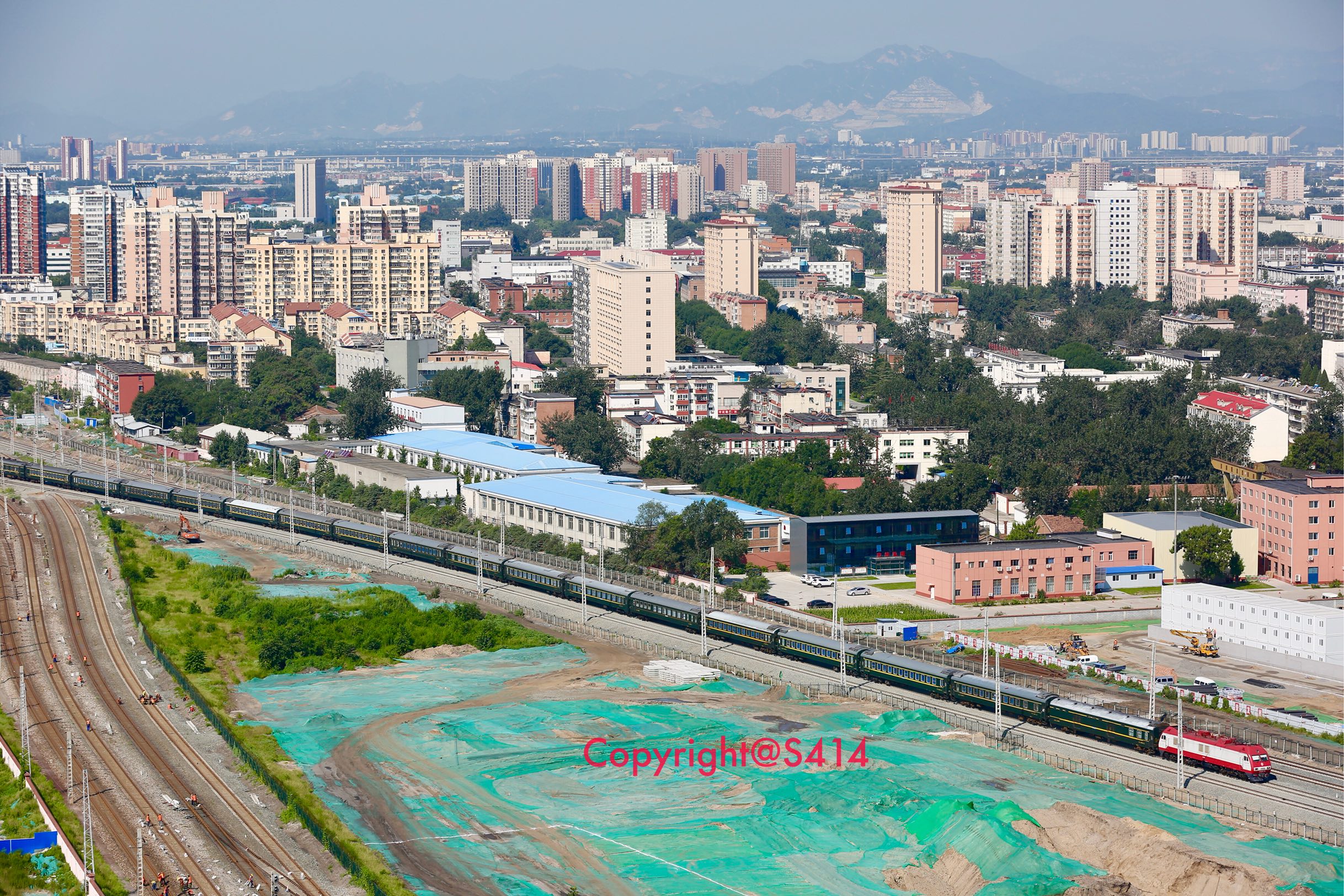 世紀(jì)城的學(xué)區(qū)一般要落戶(hù)好幾年才能上學(xué)