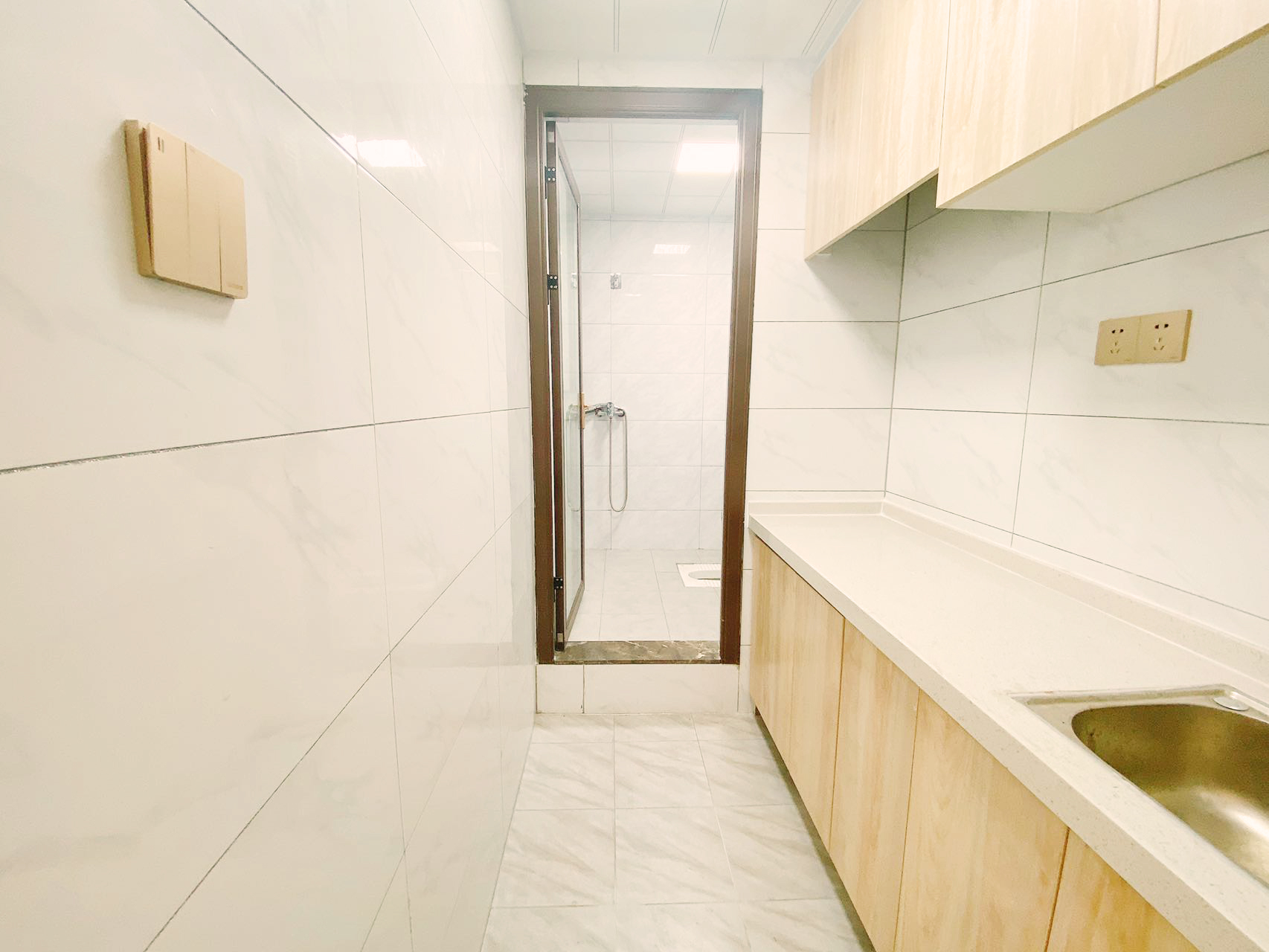 深圳石巖小產(chǎn)權(quán)房| 蔚藍(lán)花城 ，34.8萬/套