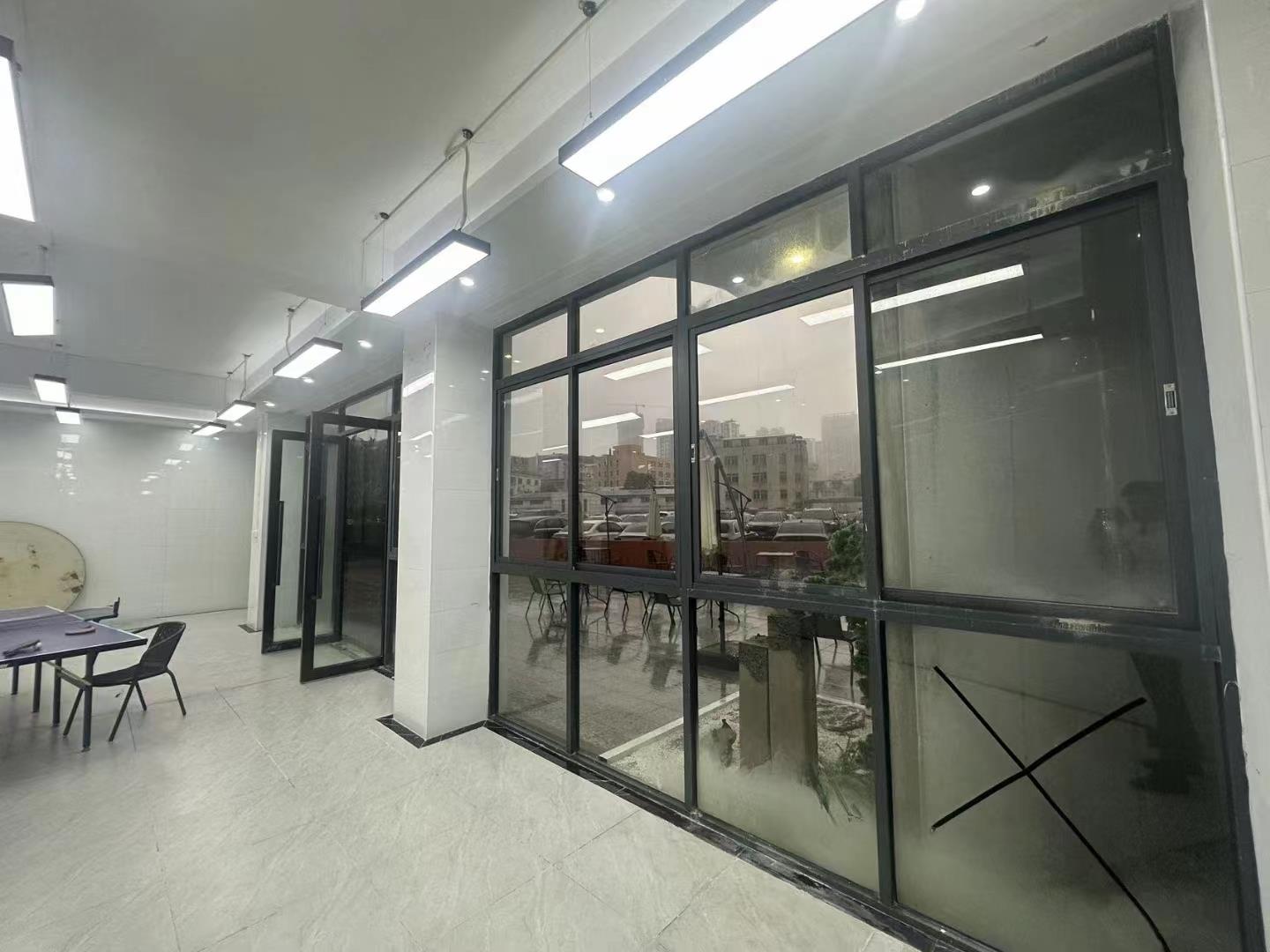 龍華區(qū)中心地段